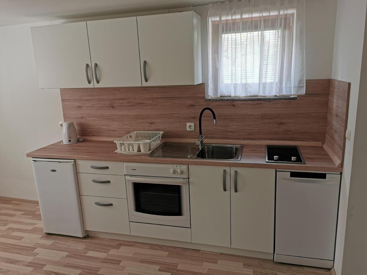 Apartments Henigman Бохин Екстериор снимка