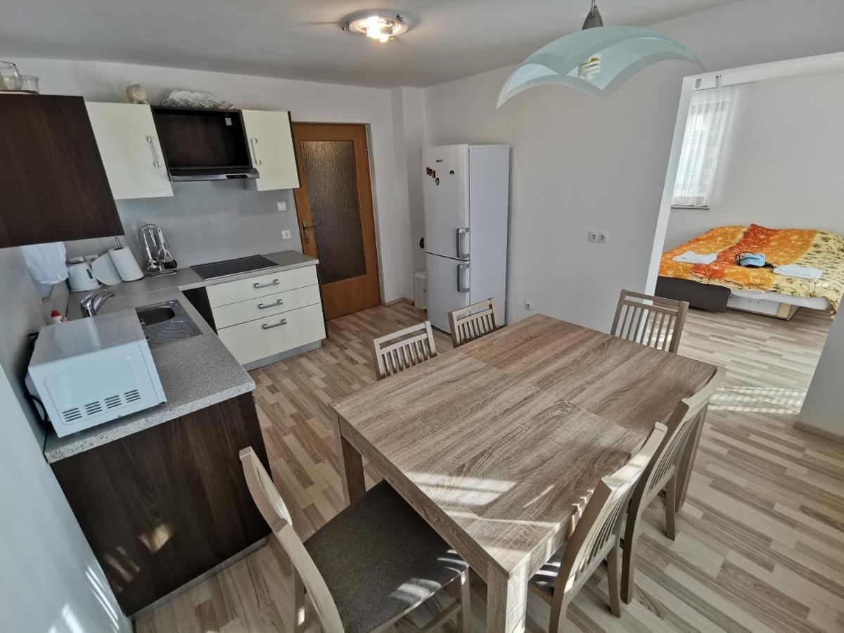 Apartments Henigman Бохин Екстериор снимка
