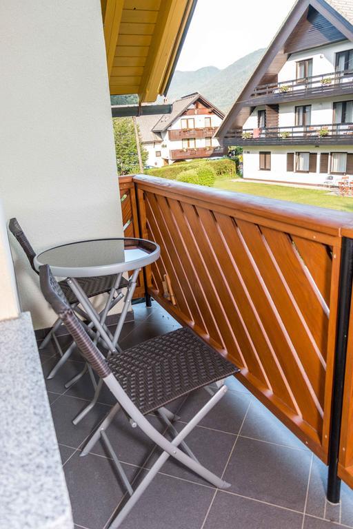 Apartments Henigman Бохин Екстериор снимка