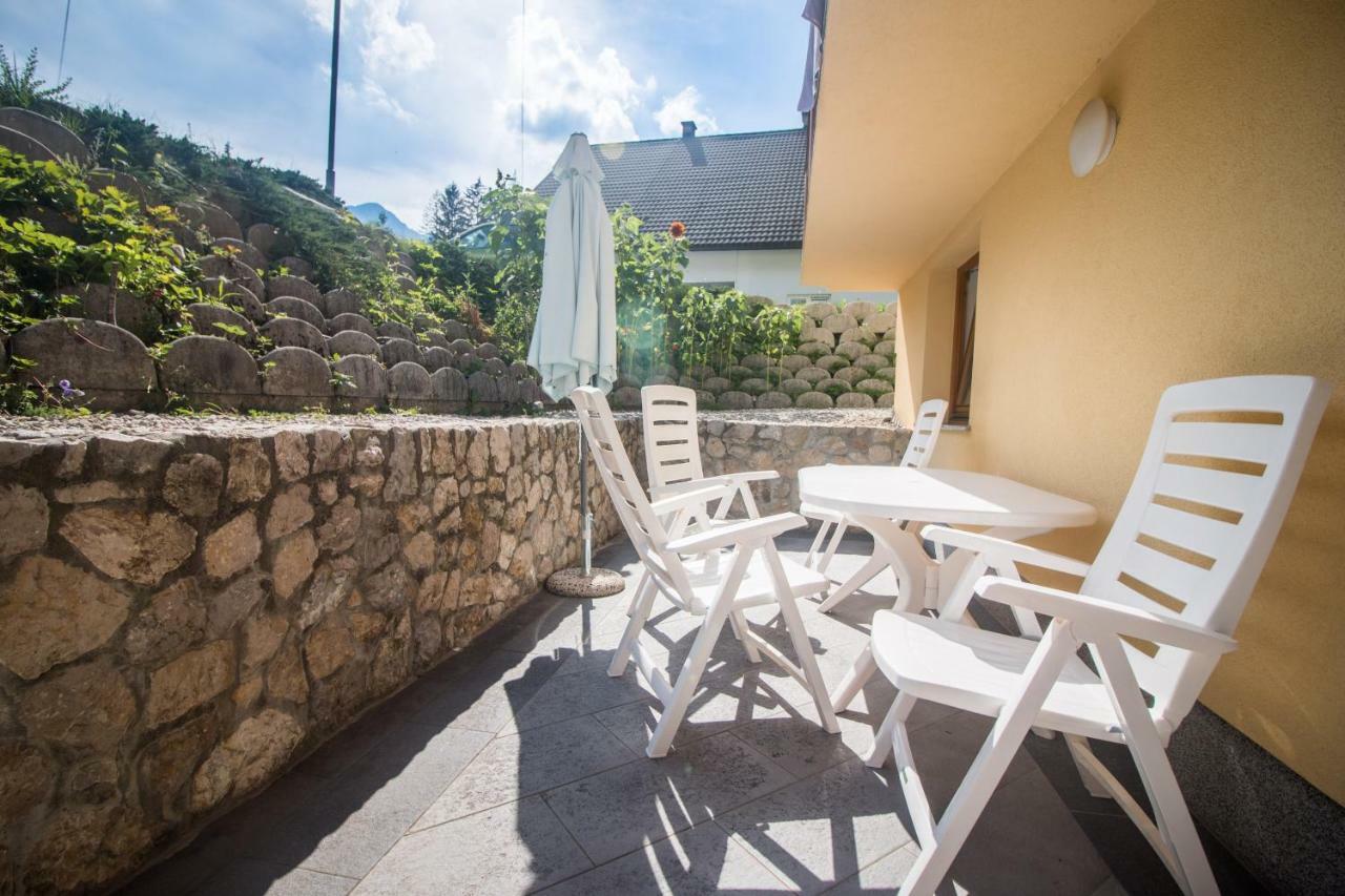 Apartments Henigman Бохин Екстериор снимка