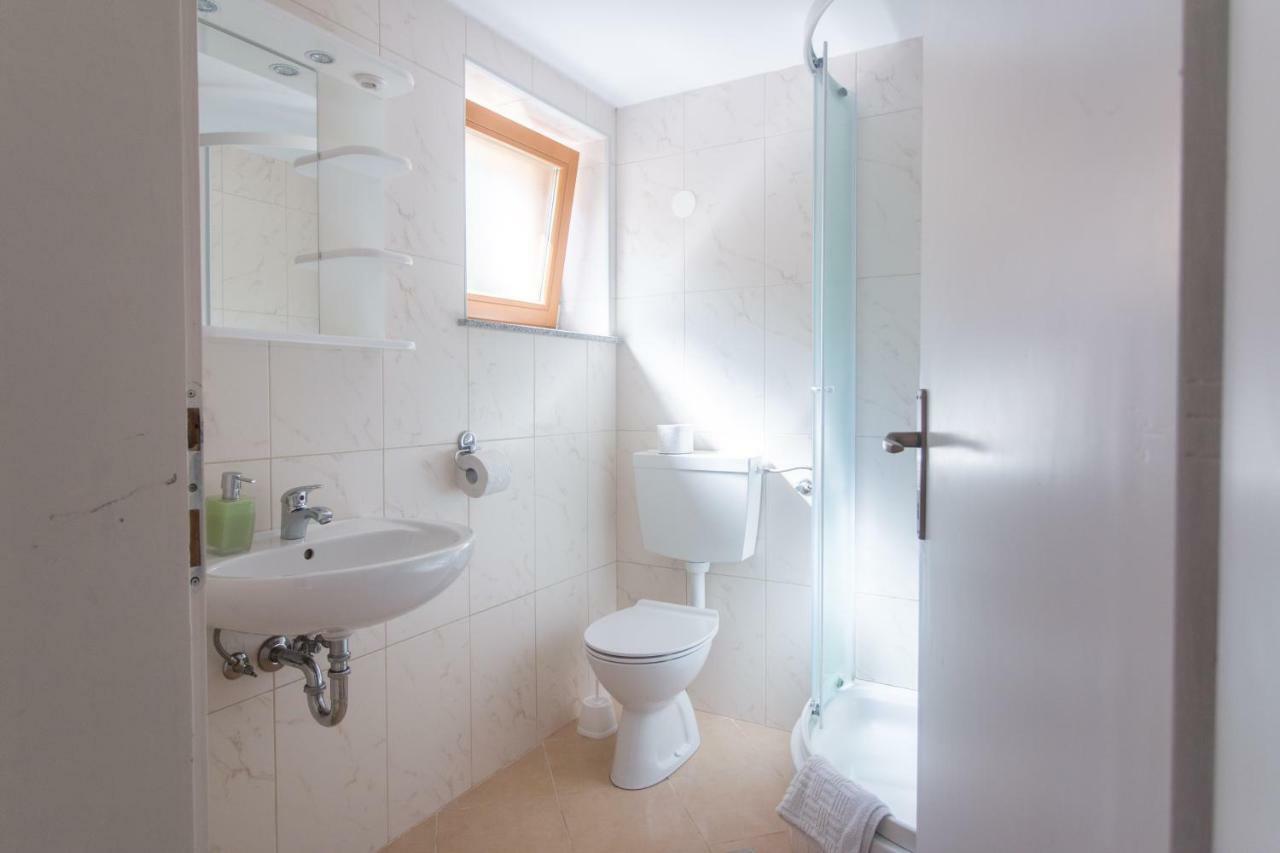 Apartments Henigman Бохин Екстериор снимка